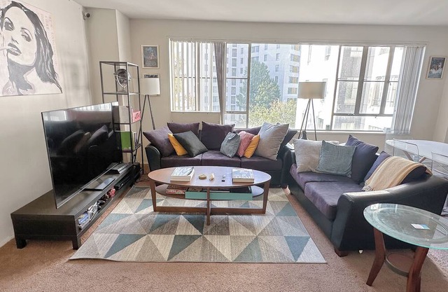 Enchanting 2-bedroom apt with 2 private garage parking in the heart of Weho BH