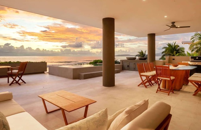 Anera: Seaside Luxury Retreat with Ocean Views