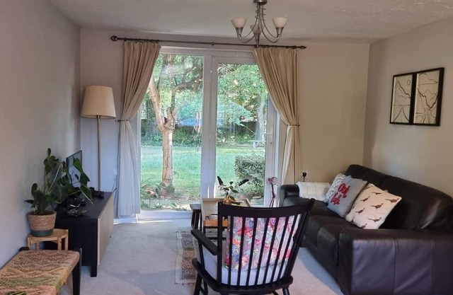 Calm Private Apartment – Ideal to Work, Rest & Explore