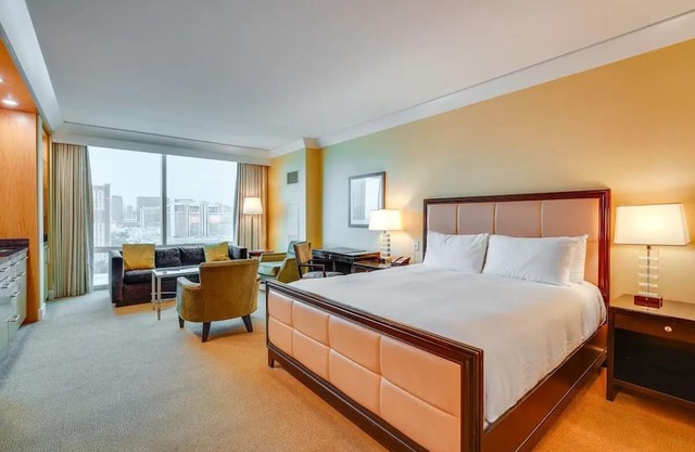 Experience Luxury and Style: Your Trump Tower Oasis in Vibrant Las Vegas