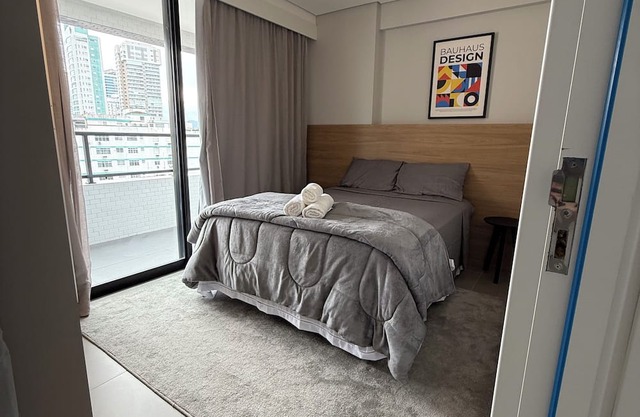 Cozy apartment in Santos 1, pet friendly.