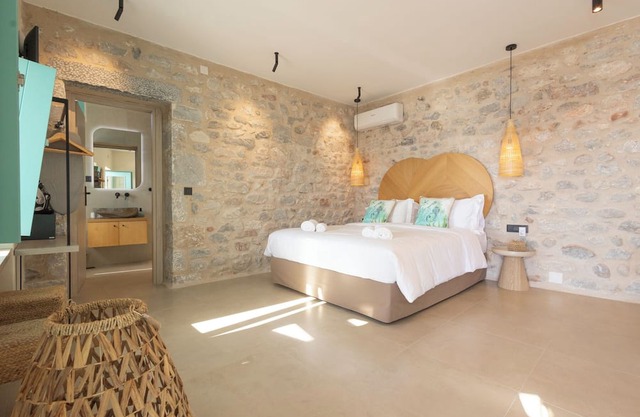 Paradise Can Wait Sophia Suites