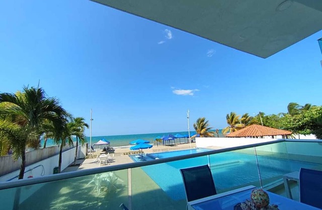 IN COLOMBIA, APARTMENT WITH BEAUTIFUL OCEAN FRONT VIEW, POOL AND BEACH