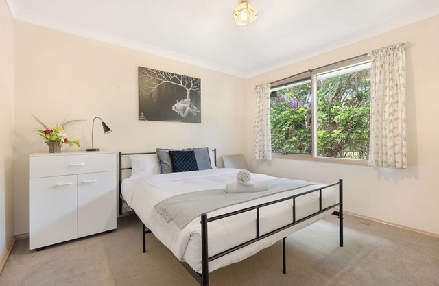 Fantastic 4-bedroom house with AC in Turramurra