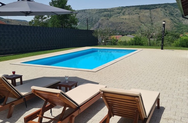 Villa Gloria - Luxury Villa with Swimming Pool