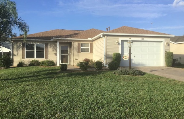 3-bedroom house in charming The Villages with WiFi, AC