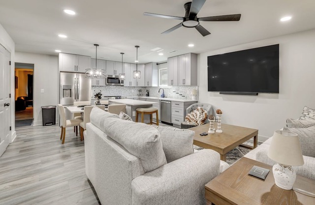 5 Mi to Cambridge Square: Ooltewah Getaway!