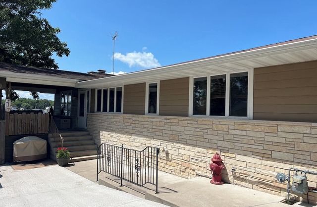 EAA Week 3-bedroom Lake House in beautiful Winneconne