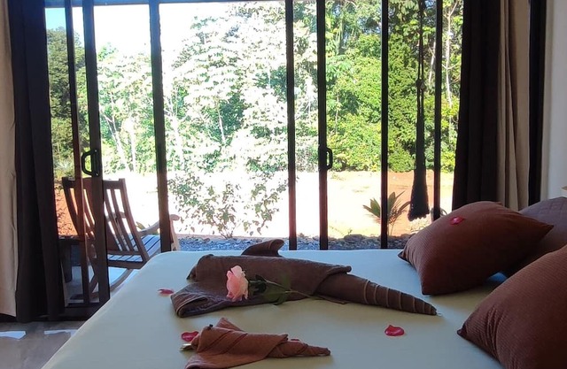 Kocorica Private room with terrace and bathroom in the countryside.