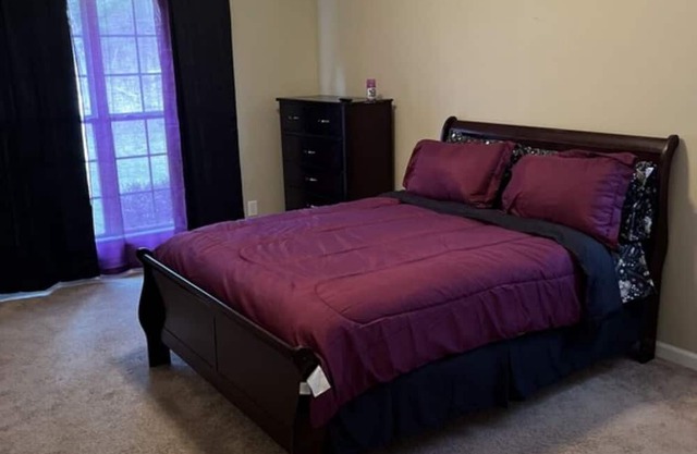 Charming 1-Master bedroom house in Hiram with AC, WiFi