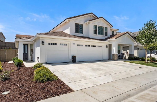 Charming studio in peaceful Rocklin with WiFi, AC