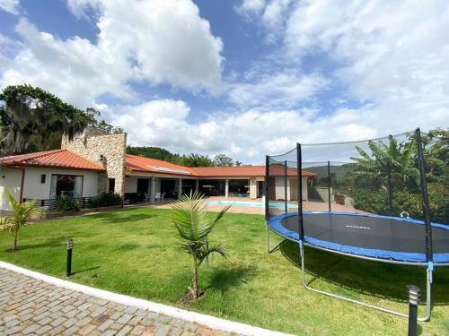 Exclusiva Casa de Campo próximo à praia de Jurerê.