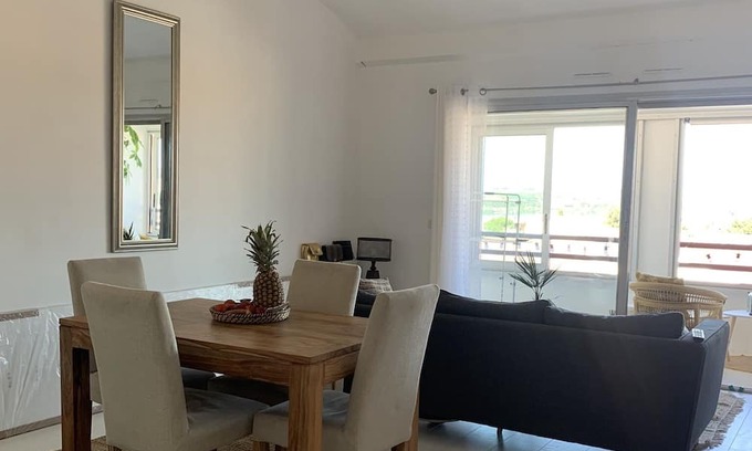 Villeneuve-de-la-Raho Apartment | Canigou view loft