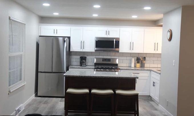 Knolls West Villa | Northwest Columbus, For Families and Working Professionals