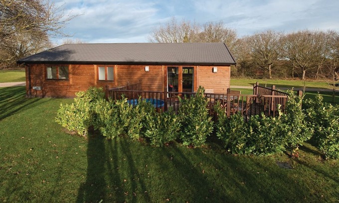 Wenhaston Cabin | 2 bedroom accommodation in Wenhaston, Halesworth