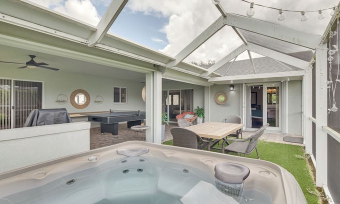 Richmond West House | Pet-Friendly Miami Home w/ Hot Tub & Pool Table