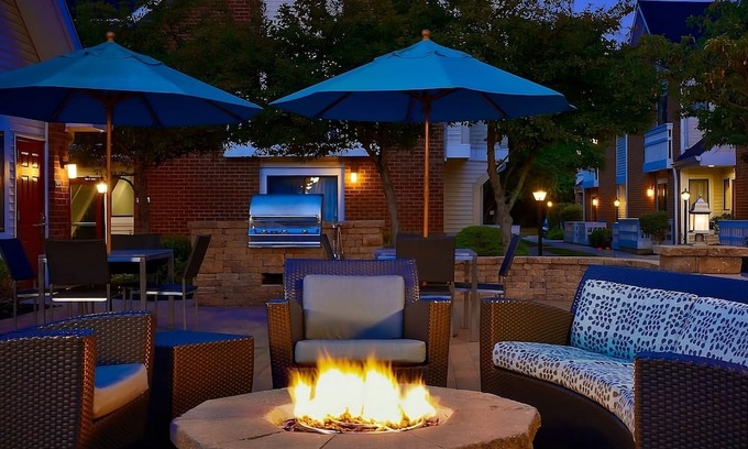 East Colorado Springs House | Prime Location! On-site Pool and Pet Friendly Property, Near Cheyenne Mountain