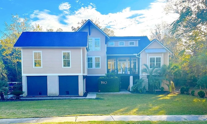 North Augusta House | 5 Bedroom with optional 6 available For Masters Week.