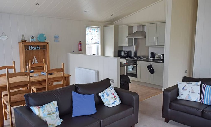 Gisleham Cabin | 2 bedroom accommodation in Lowestoft