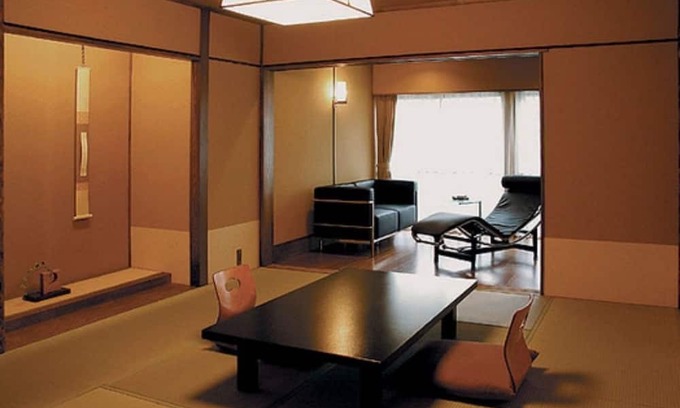 Kaminoyama House | Standard Shunsai Japanese Kaiseki Plan Aya Asagi / Kaminoyama Yamagata