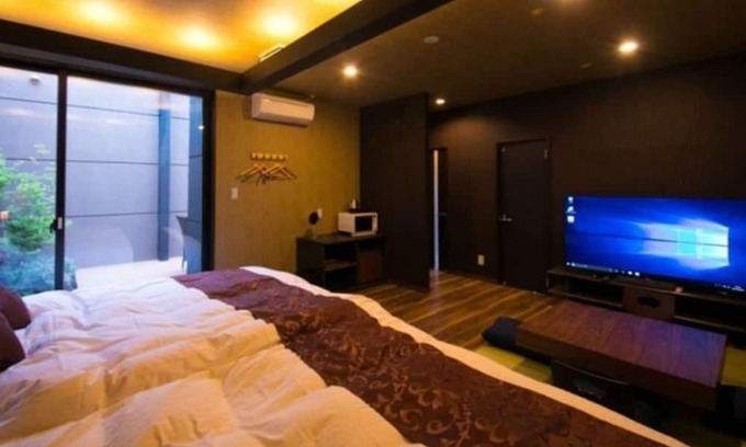 Oita House | Twin beds tatami onsen openair jacuzzi bath / Oita Ōita