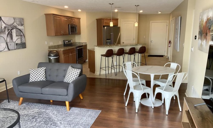 Saint Joseph Apartment | Beautiful downtown condo with marina views, minutes from the beach