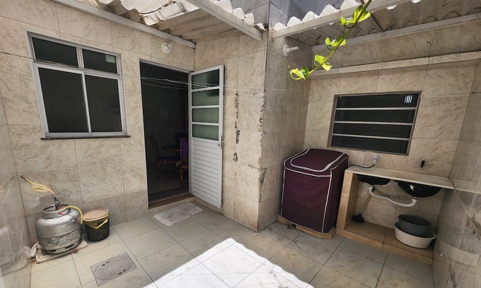 Itapua House | At the top of the slope, between the lagoon and the sea, tranquility in Itapuã!