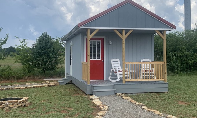 Lincoln Cabin | Tiny home!