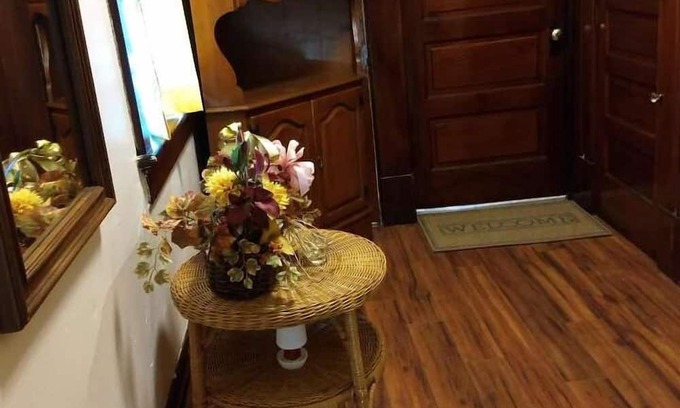 Harrisburg - Hershey Apartment | High Quality Small Furnished Guestroom. Self contained. No Shares.