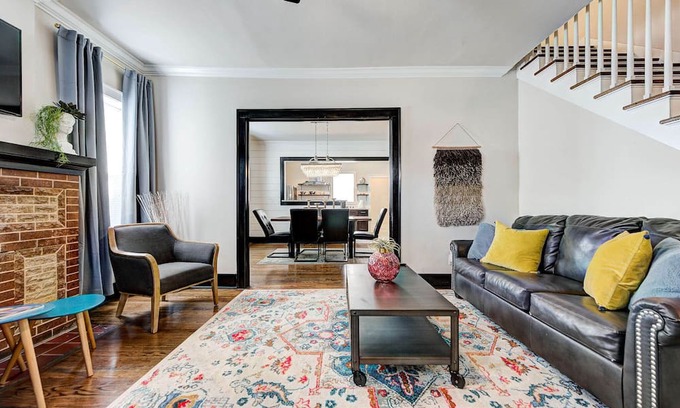 Lincoln Terrace Apartment | Howes Capitol I - Sleek & stylish, walk to OU Med