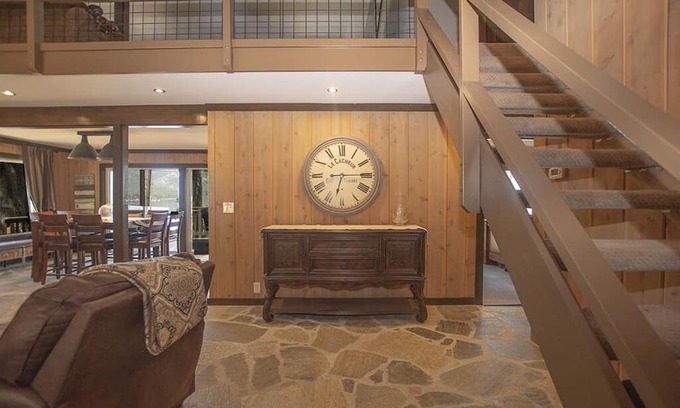 Tahoma House | McKinney Cove: Tidy Lake View Home with Lots of Updates