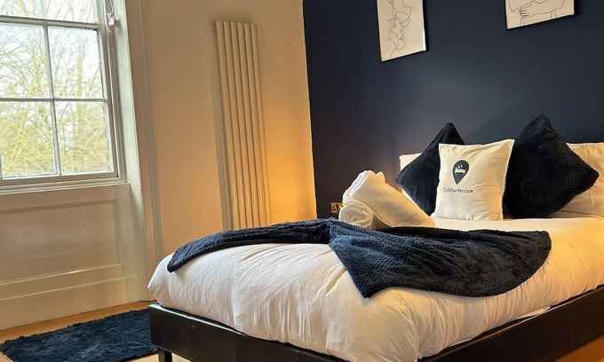 Grimsby Apartment | Grimsby Central Luxury 2 Bedrooms, Sleeps 3 Flat 2