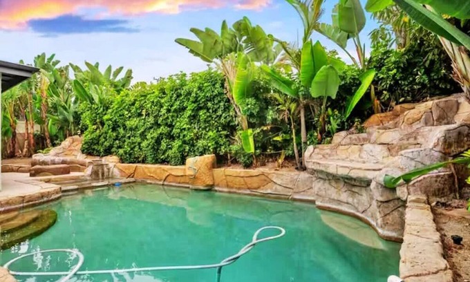 Huntington Beach House | Serenity Haven in Huntington- Beach vibe & pool