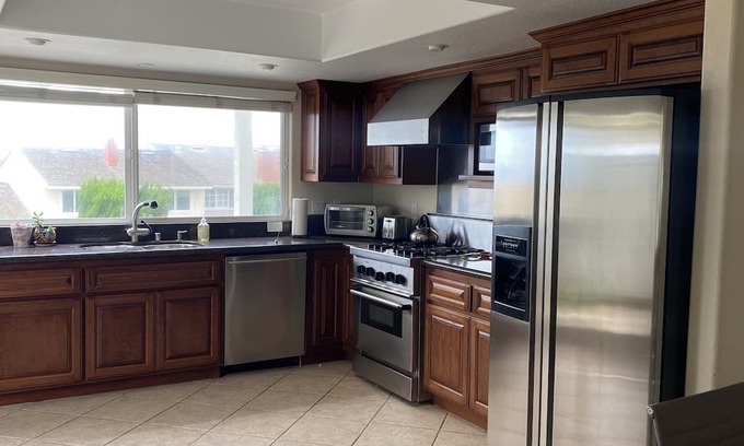 Dana Point House | Charming 2-bedroom ocean view house in sought after Niguel Shores community