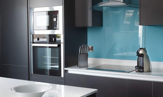 Hull Apartment | Sky Marina Suite- Our stunning and stylish Penthouse on the Marina