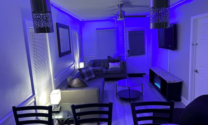 Riverview House | 3-bedroom cottage in beautiful Jacksonville Florida with WiFi, AC, and heating.