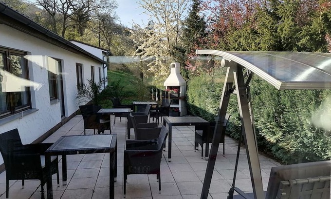 Niedenstein Apartment | The green meadow - D&B staycation Resort