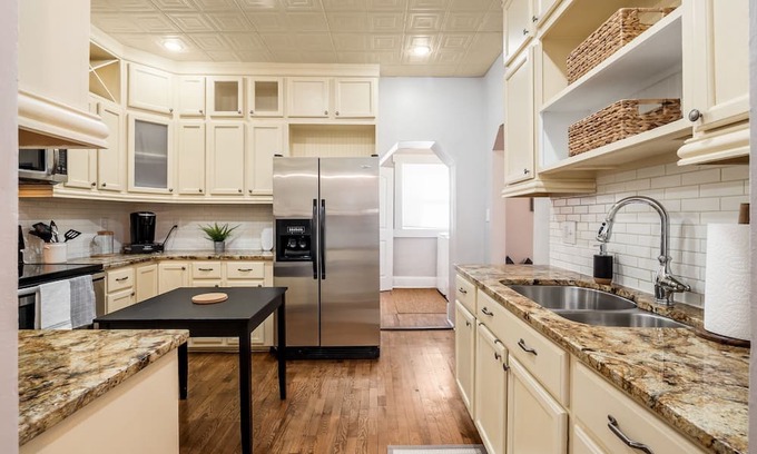 Olde Towne East House | Lovely 5 Bedroom home in Olde Town East of Columbus Ohio