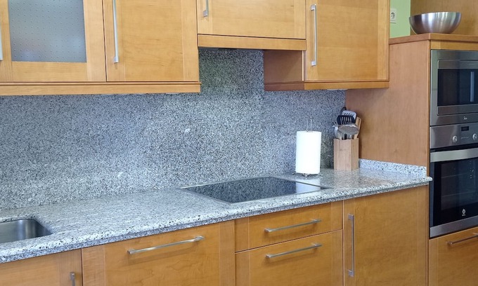 Naron Apartment | Apartamento Faísca, Cerca de Todo y Lejos de lo que no Hace Falta Vut-co-003384