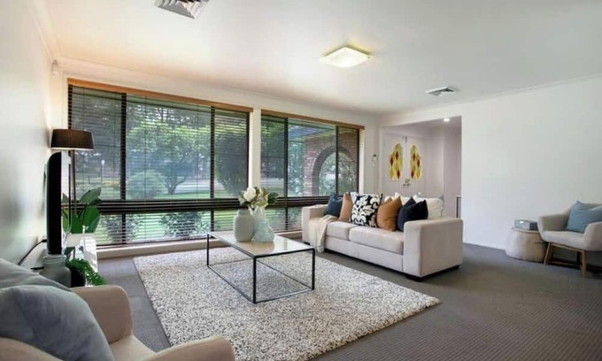 Kellyville House | Resort style living in the hills , Pool , Park and BBQ with great transport !