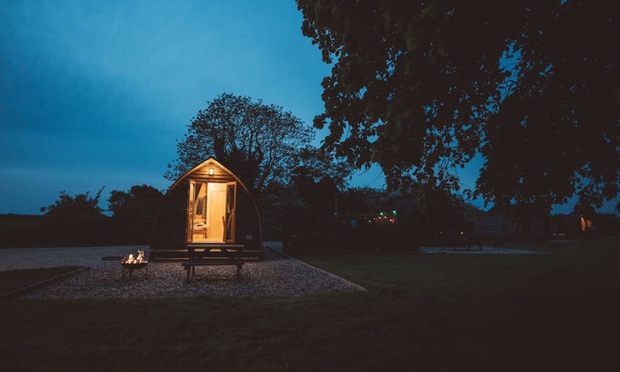 Weston Cabin | Cosy Glamping Cabin With Wood Fired Hot Tub
