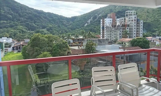 Martim de Sa Apartment | Apto Pé na Areia! Quarto Privativo + Banheiro Privativo. Total Infraestrutura