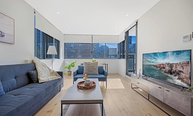 Harris Park Apartment | Cozy 2B2B AT heart of Parramatta