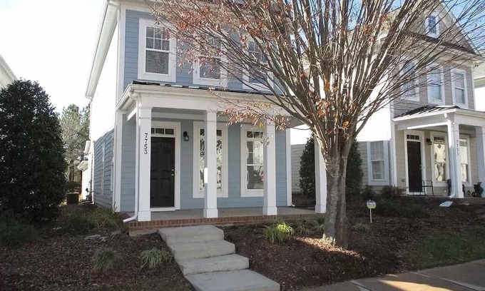 Umstead House | Charming 3-bedroom house centrally located between Raleigh and Durham