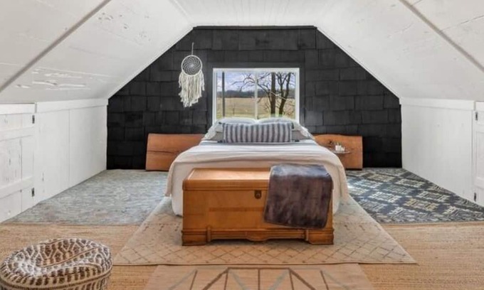 Buchanan Other | Quiet and Peaceful. Unique and Secluded Farmhouse Near Lake Michigan.