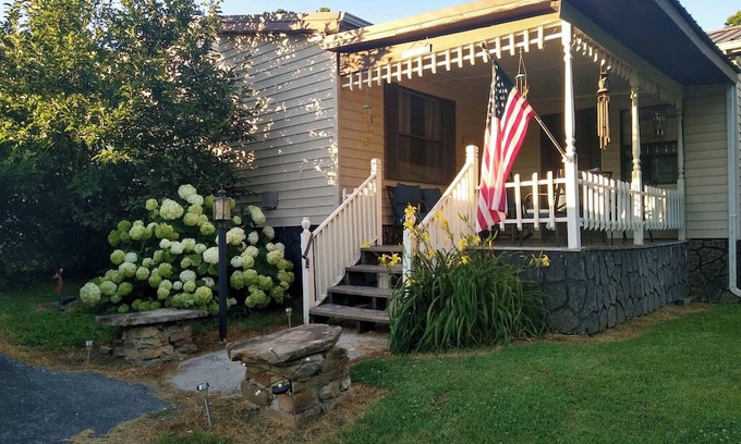 Saint Andrews House | Convenient, comfortable, and peaceful 3-bedroom, 2 bath house in Sewanee