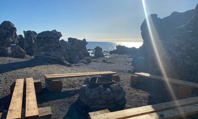 Ljugarn Apartment | Cosy 1 bedroom apartment with private terrace