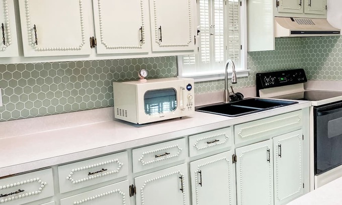 Saint Elmo House | Little Coden Cottage - 12 minutes from Dauphin Island