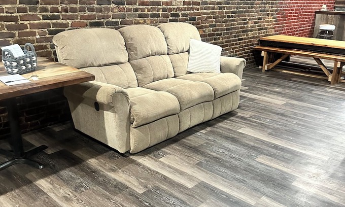 Marion Apartment | Rustic Rooftop Apartment A