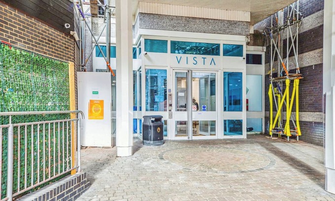 Woolwich Apartment | Clean & modern flat 5mins from Woolwich Arsenal Station-20mins to Central London